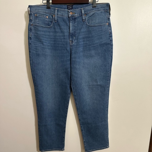 J. Crew Denim - J. Crew NWOT Relaxed Boyfriend Medium Wash 5-Pocket Jeans Style# BM466, Size 32